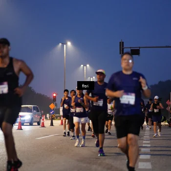 Runner Photo 7372665