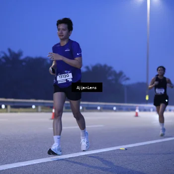 Runner Photo 7372729