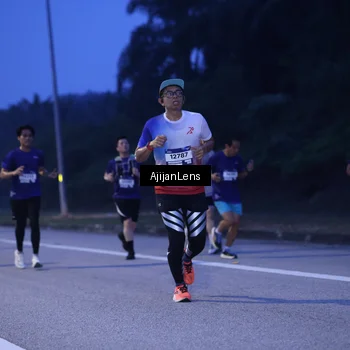 Runner Photo 7372825