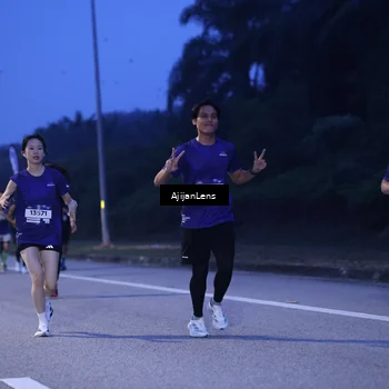 Runner Photo 7372868