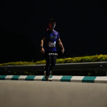 Runner Photo 7372887
