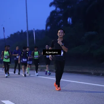 Runner Photo 7372889