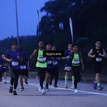 Runner Photo 7372919