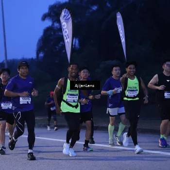 Runner Photo 7372937