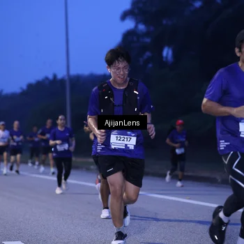 Runner Photo 7372954