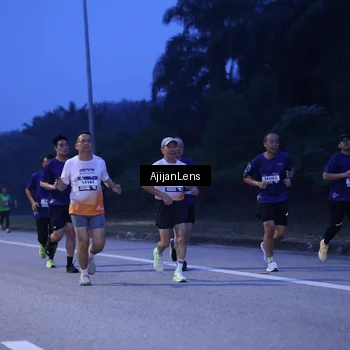 Runner Photo 7372976