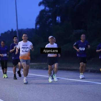 Runner Photo 7372988