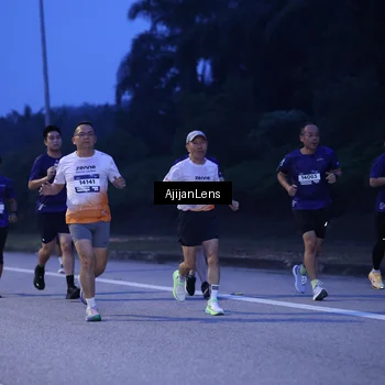 Runner Photo 7372991