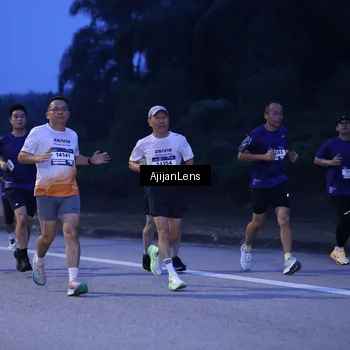 Runner Photo 7373066