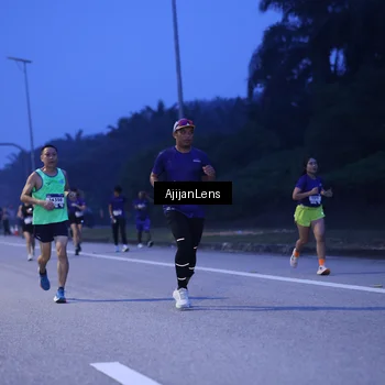 Runner Photo 7373116