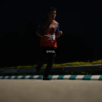 Runner Photo 7373133