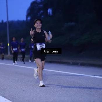 Runner Photo 7373159
