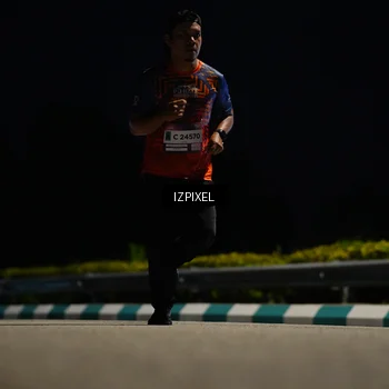 Runner Photo 7373207