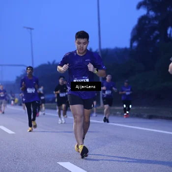 Runner Photo 7373326