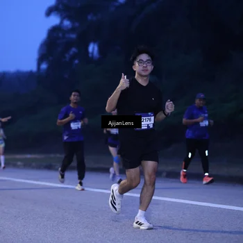 Runner Photo 7373343