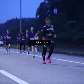 Runner Photo 7373347