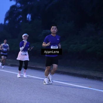 Runner Photo 7373437