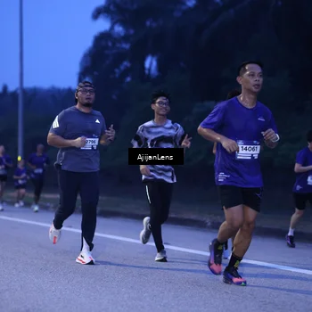 Runner Photo 7373550