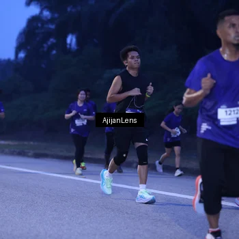 Runner Photo 7373561