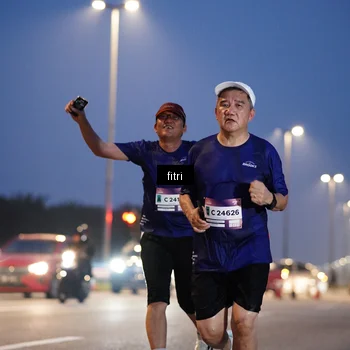 Runner Photo 7373562