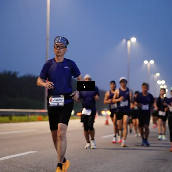 Runner Photo 7373640