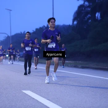 Runner Photo 7373649