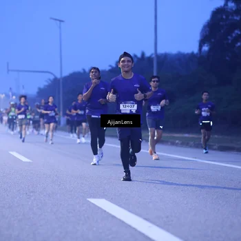 Runner Photo 7373660