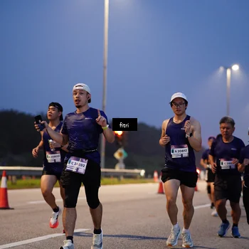 Runner Photo 7373687