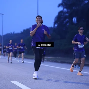 Runner Photo 7373692