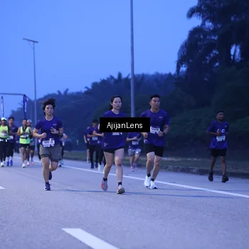 Runner Photo 7373710