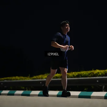 Runner Photo 7373809