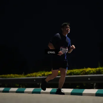 Runner Photo 7373813