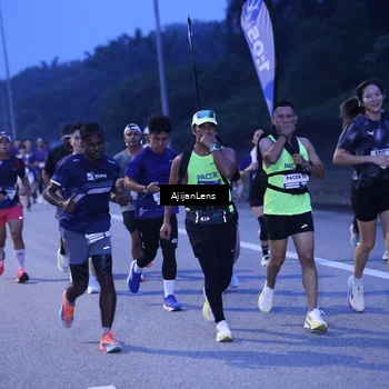 Runner Photo 7373818