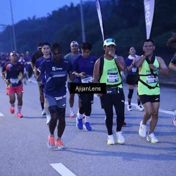 Runner Photo 7373848