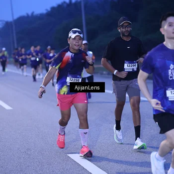 Runner Photo 7373866