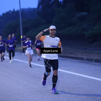 Runner Photo 7373885