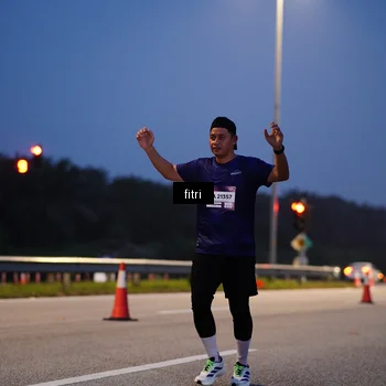 Runner Photo 7373897