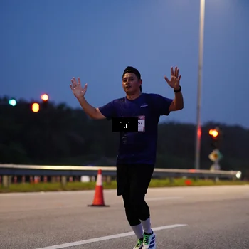 Runner Photo 7373899