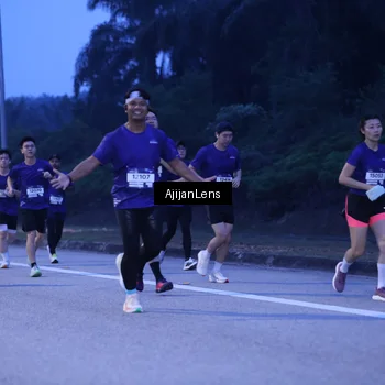 Runner Photo 7373910