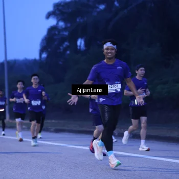 Runner Photo 7373913