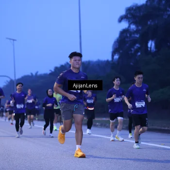 Runner Photo 7373940
