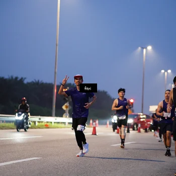 Runner Photo 7373943
