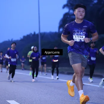 Runner Photo 7373974