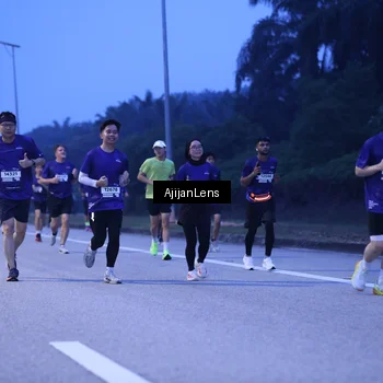 Runner Photo 7373987
