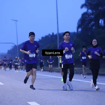 Runner Photo 7374003