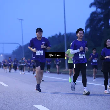 Runner Photo 7374013