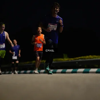 Runner Photo 7374014