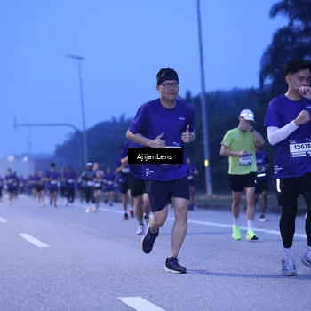 Runner Photo 7374015