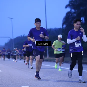 Runner Photo 7374016