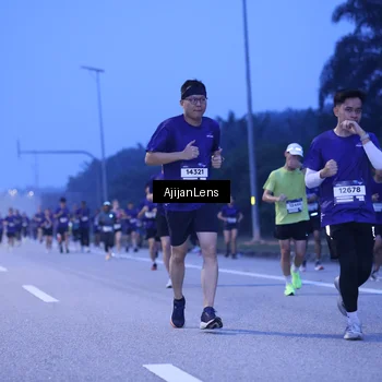 Runner Photo 7374027